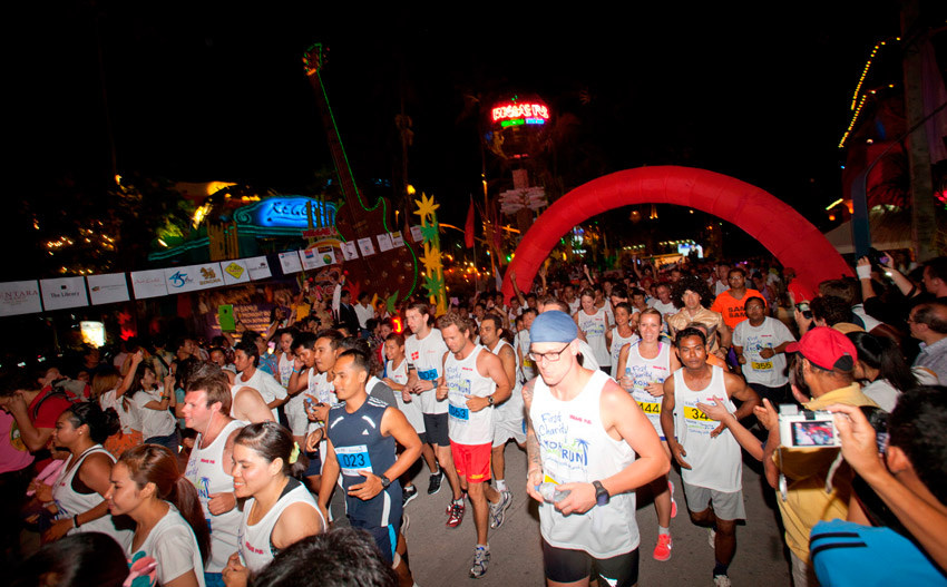 Koh Samui Midnight Run Competition at Night